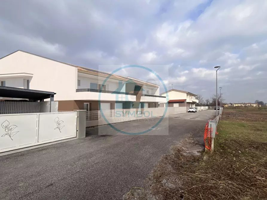 Immagine 4 di Appartamento in vendita  in ROBEGANO via Mascagni a Salzano