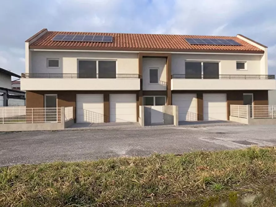 Immagine 3 di Appartamento in vendita  in ROBEGANO LARGO TOSCANINI a Salzano