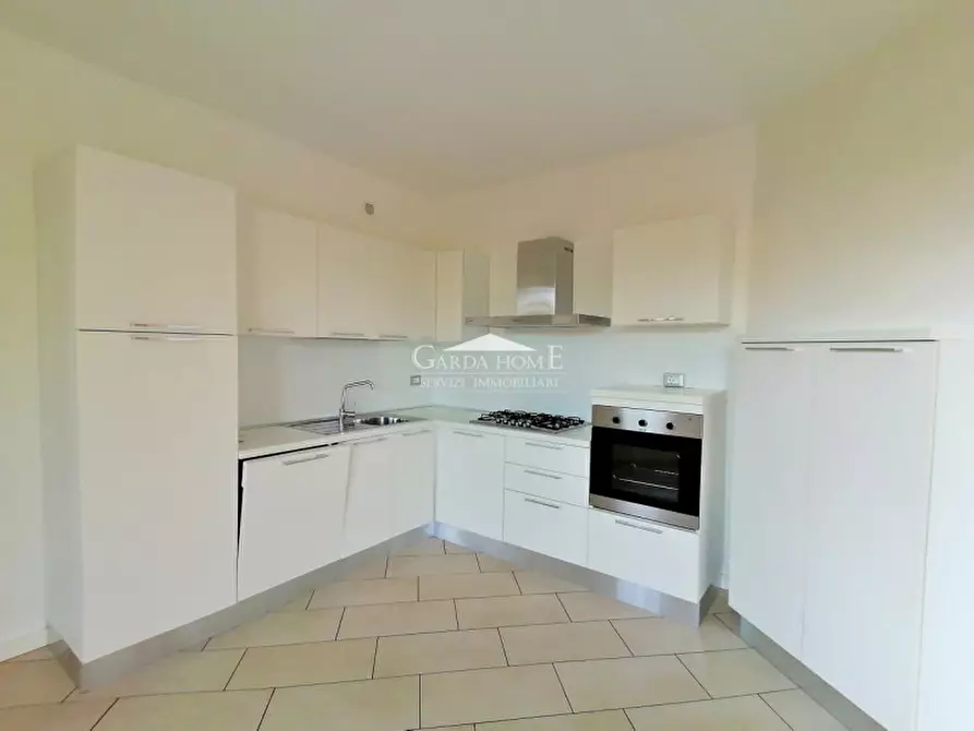 Immagine 6 di Appartamento in affitto  in via Marzabotto a Desenzano Del Garda