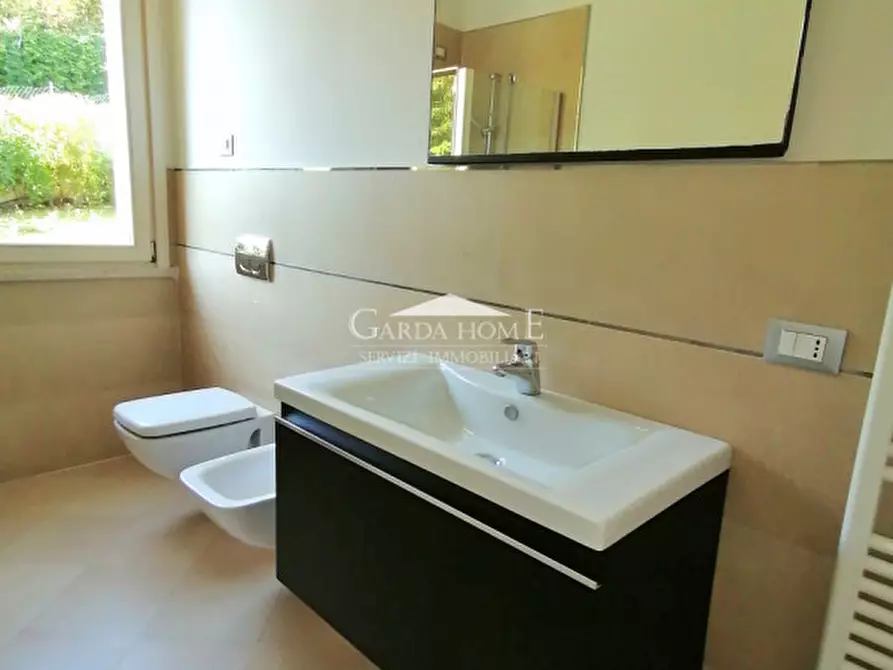 Immagine 12 di Appartamento in affitto  in via Marzabotto a Desenzano Del Garda