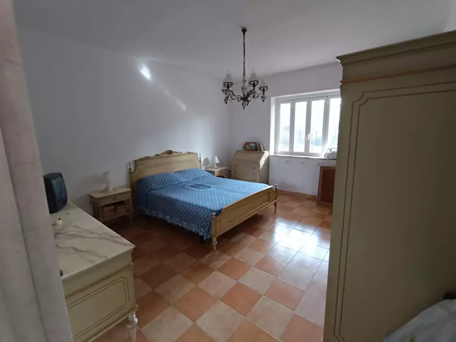 Immagine 10 di Villa in vendita  a Andria