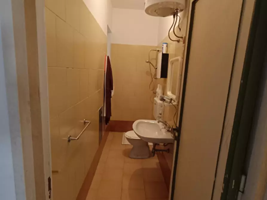 Immagine 11 di Villa in vendita  a Andria