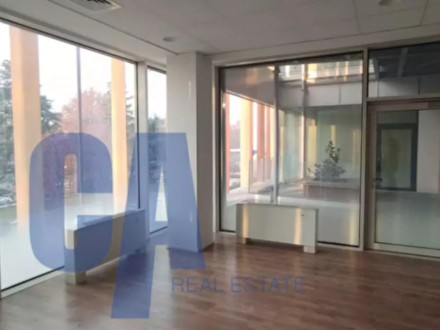 Immagine 15 di Ufficio in affitto  in VIALE SARCA a Milano