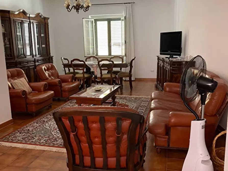 Immagine 2 di Appartamento in vendita  in VIA INGEGNERE MARIO GALIANI n. 29 Piano 1 a Oliena