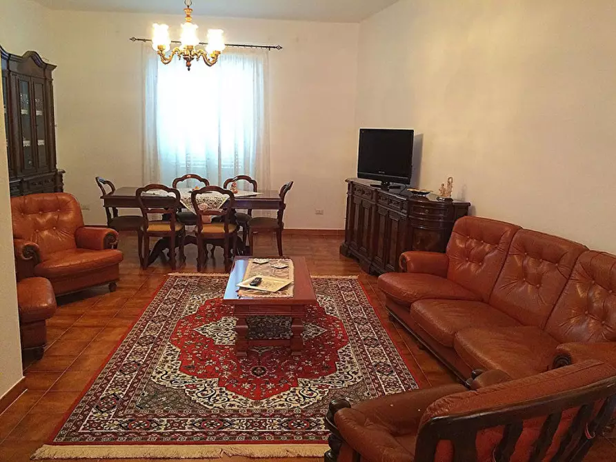 Immagine 15 di Appartamento in vendita  in VIA INGEGNERE MARIO GALIANI n. 29 Piano 1 a Oliena