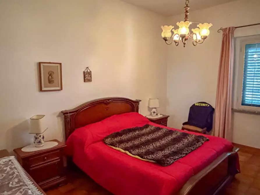 Immagine 19 di Appartamento in vendita  in VIA INGEGNERE MARIO GALIANI n. 29 Piano 1 a Oliena