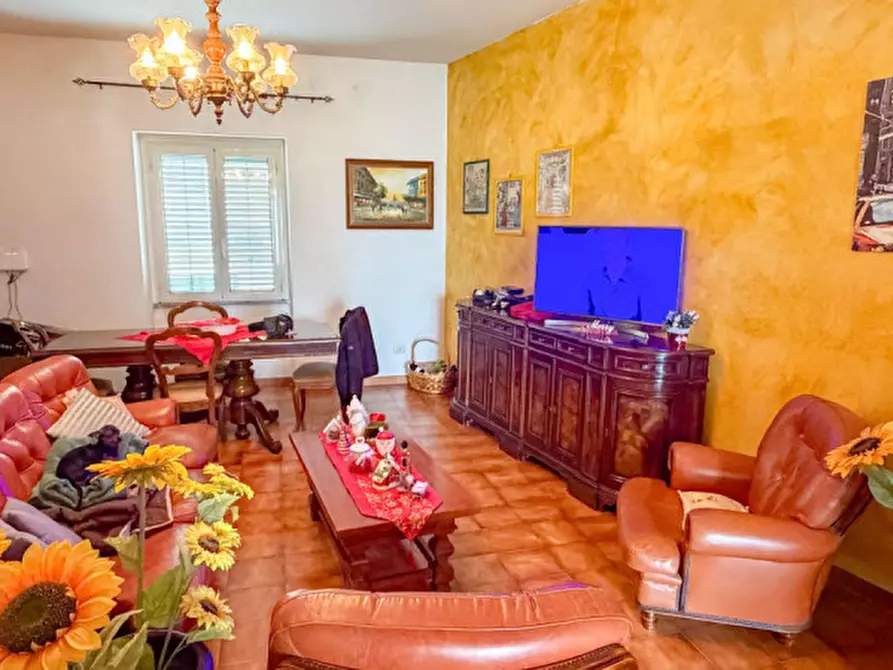 Immagine 29 di Appartamento in vendita  in VIA INGEGNERE MARIO GALIANI n. 29 Piano 1 a Oliena