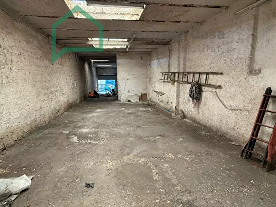 Immagine 4 di Capannone industriale in vendita  in Vico Palazzo Due Porte a Napoli