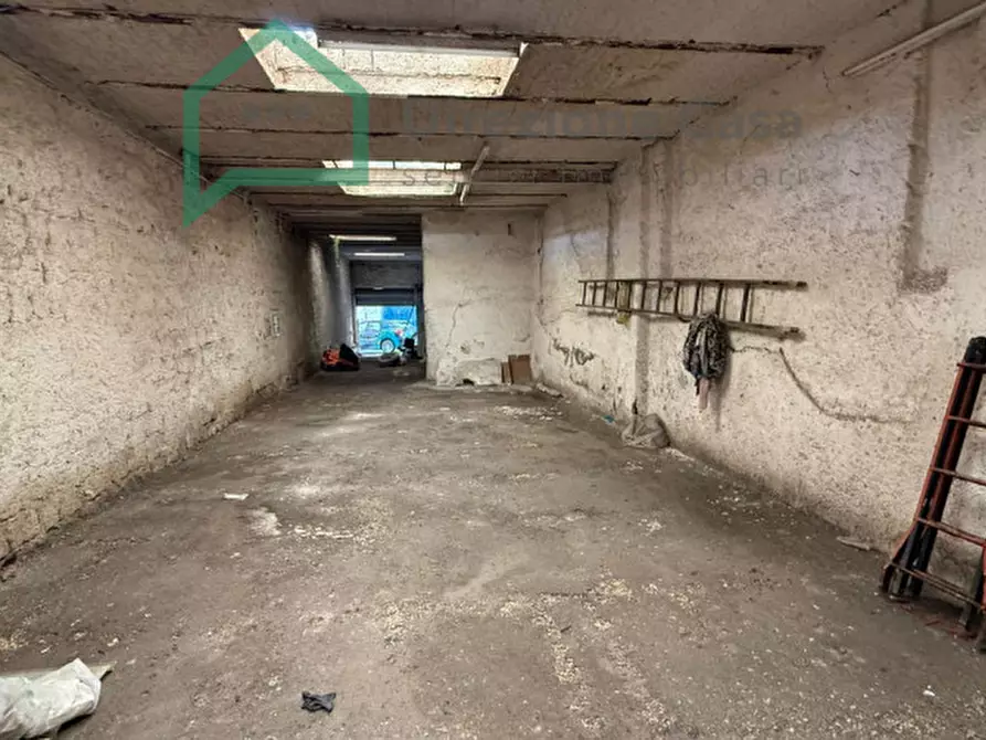 Immagine 5 di Capannone industriale in vendita  in Vico Palazzo Due Porte a Napoli