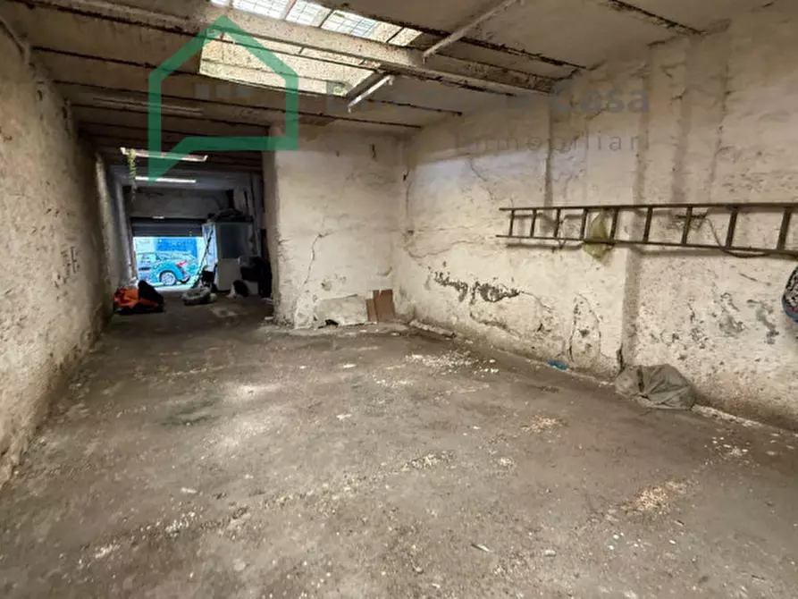 Immagine 7 di Capannone industriale in vendita  in Vico Palazzo Due Porte a Napoli