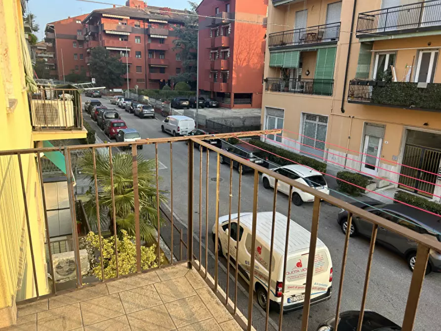 Immagine 6 di Appartamento in vendita  in Via Italo Montemezzi a Verona