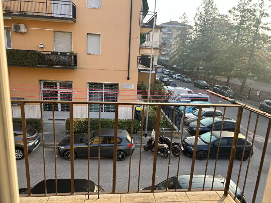 Immagine 10 di Appartamento in vendita  in Via Italo Montemezzi a Verona
