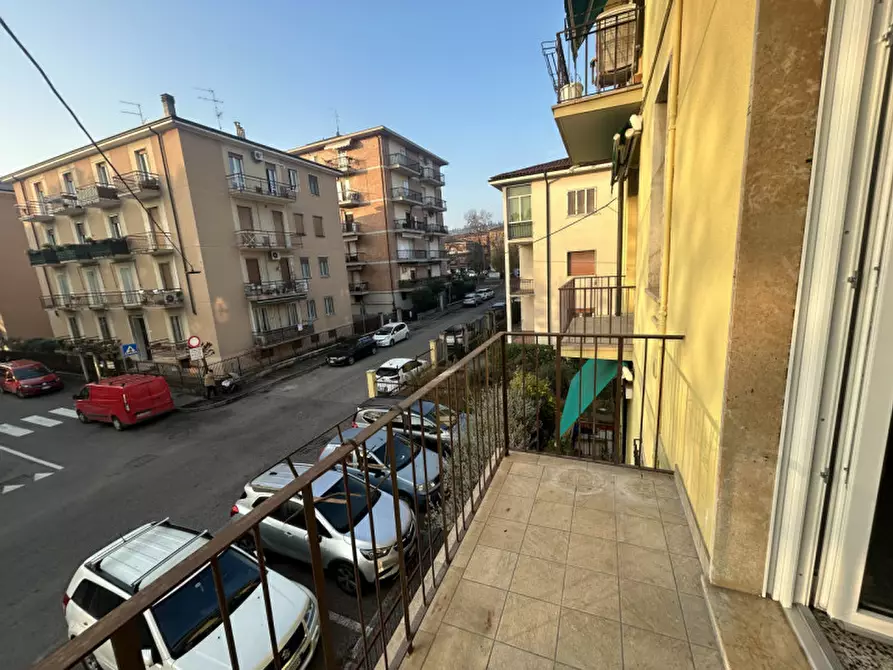 Immagine 11 di Appartamento in vendita  in Via Italo Montemezzi a Verona