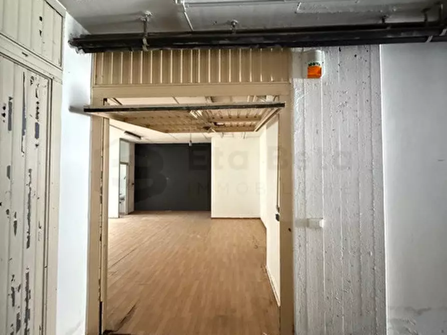 Immagine 7 di Magazzino in vendita  in Via delle Industrie a Limena