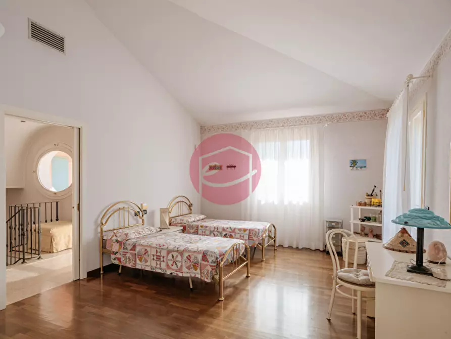 Immagine 27 di Villa in vendita  a Savignano Sul Rubicone