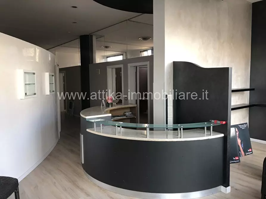 Immagine 2 di Negozio in affitto  in Via Settabile a Este