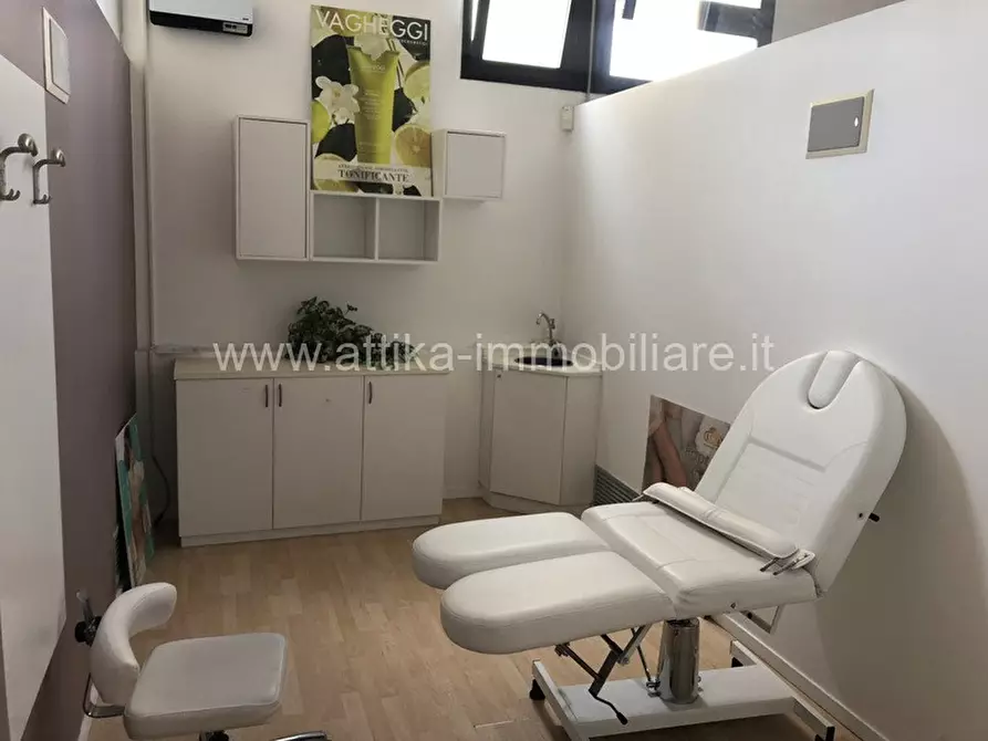 Immagine 4 di Negozio in affitto  in Via Settabile a Este