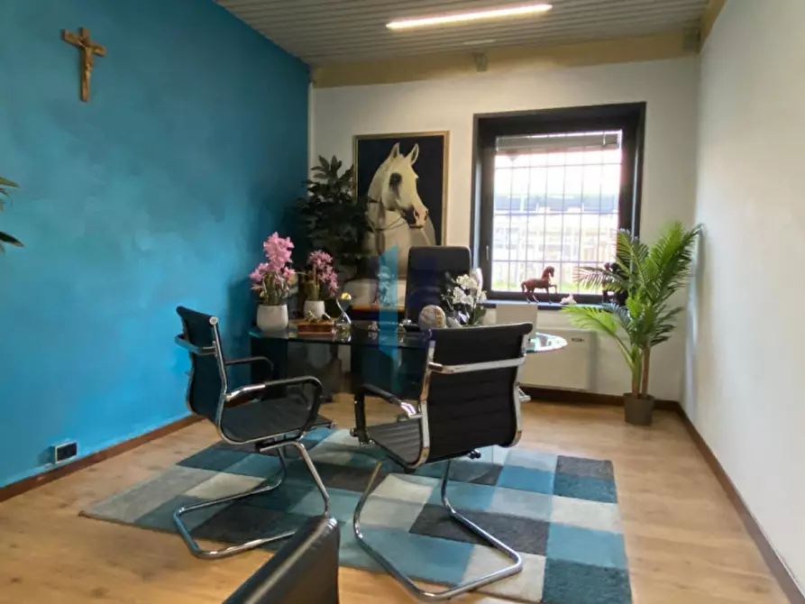 Immagine 10 di Ufficio in vendita  in Via Genova 76 a Brescia