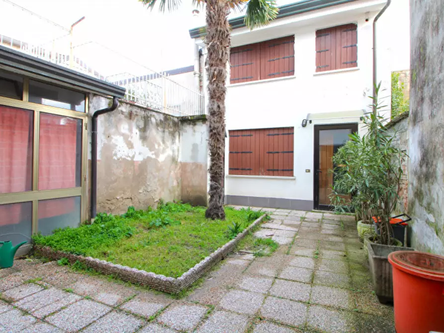 Immagine 17 di Casa bifamiliare in vendita  in Via Carrubbio 19 a Monselice