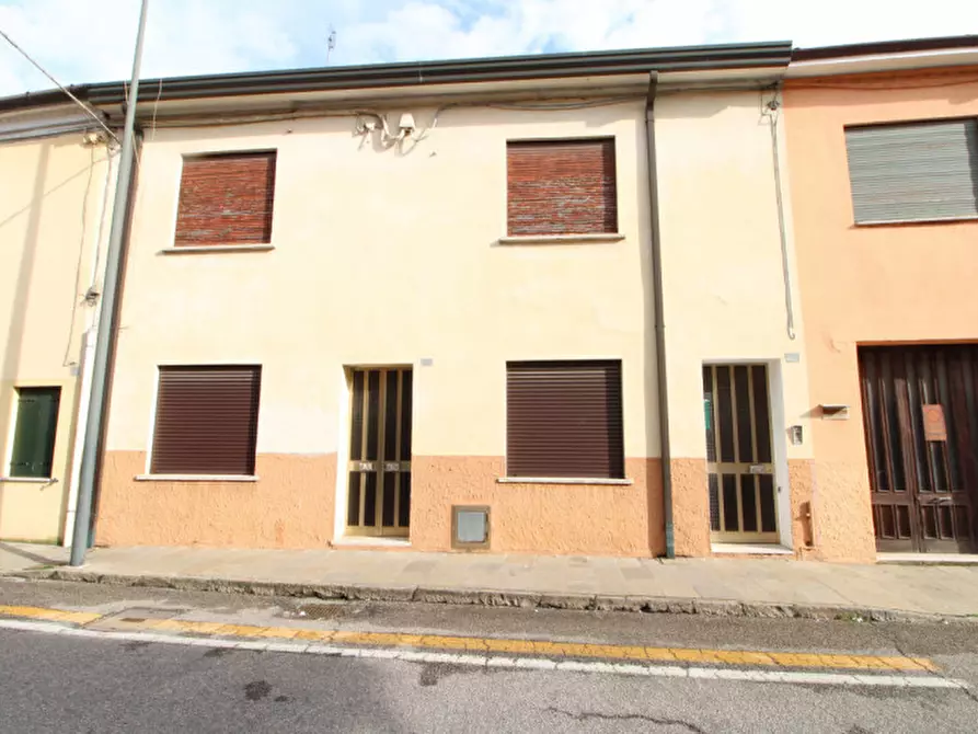 Immagine 29 di Casa bifamiliare in vendita  in Via Carrubbio 19 a Monselice