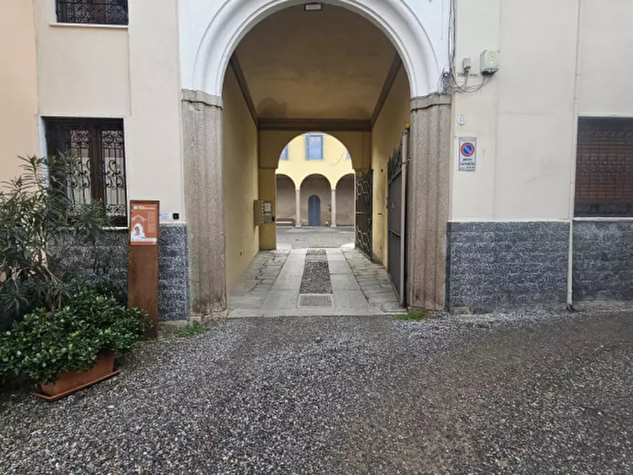 Immagine 13 di Appartamento in vendita  in Via Porta Ronca 15 a Rho