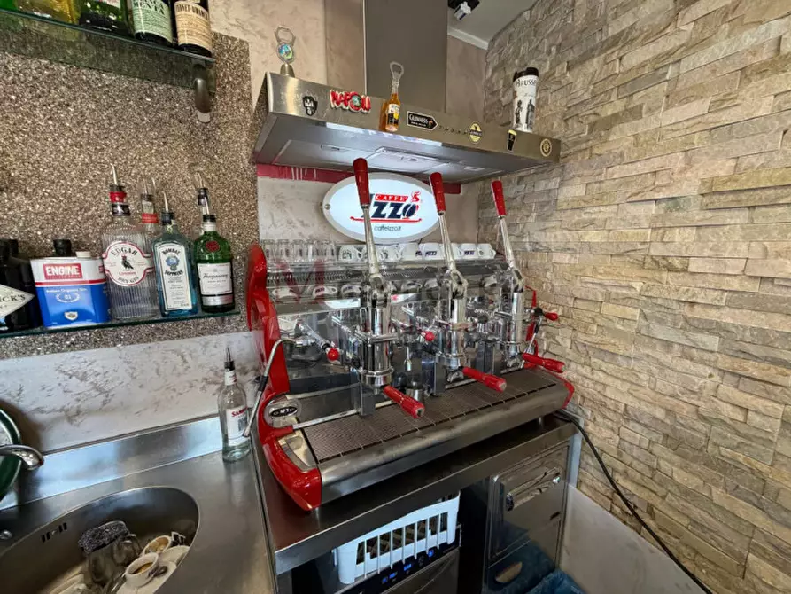 Immagine 9 di Attività commerciale in affitto  in Via Sottolume a Reggio Di Calabria