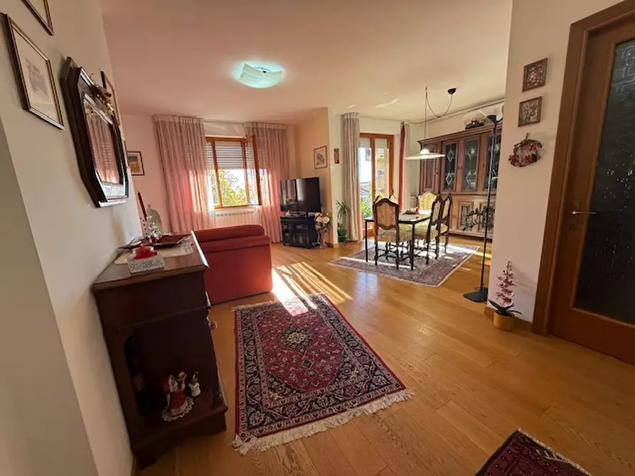 Immagine 2 di Appartamento in vendita  a Perugia