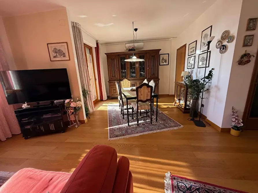 Immagine 7 di Appartamento in vendita  a Perugia