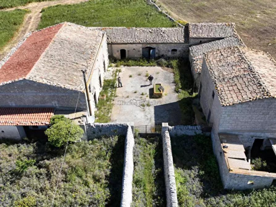 Immagine 1 di Villa in vendita  a Ragusa