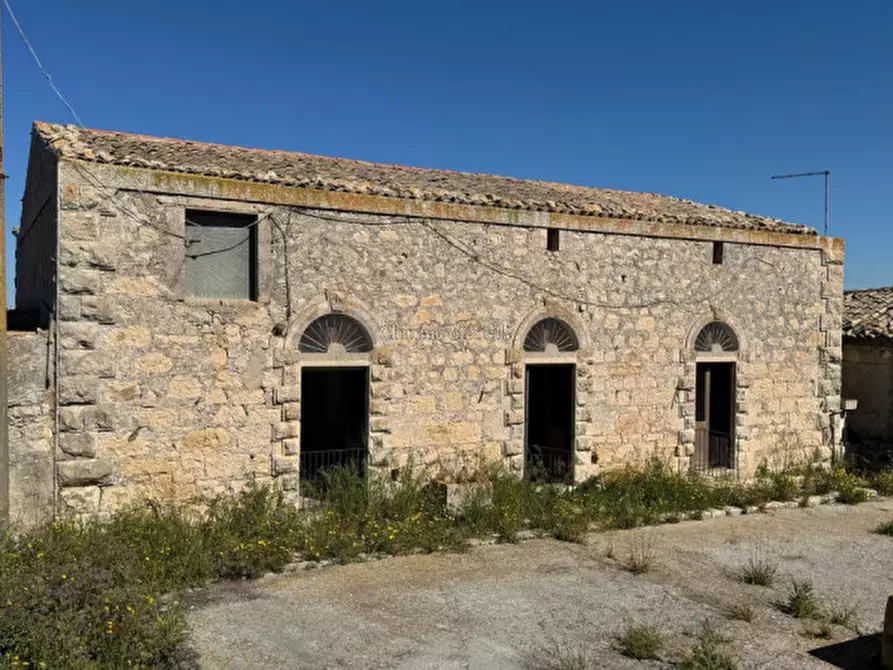 Immagine 15 di Villa in vendita  in Contrada Magazzinazzi km 9 a Ragusa