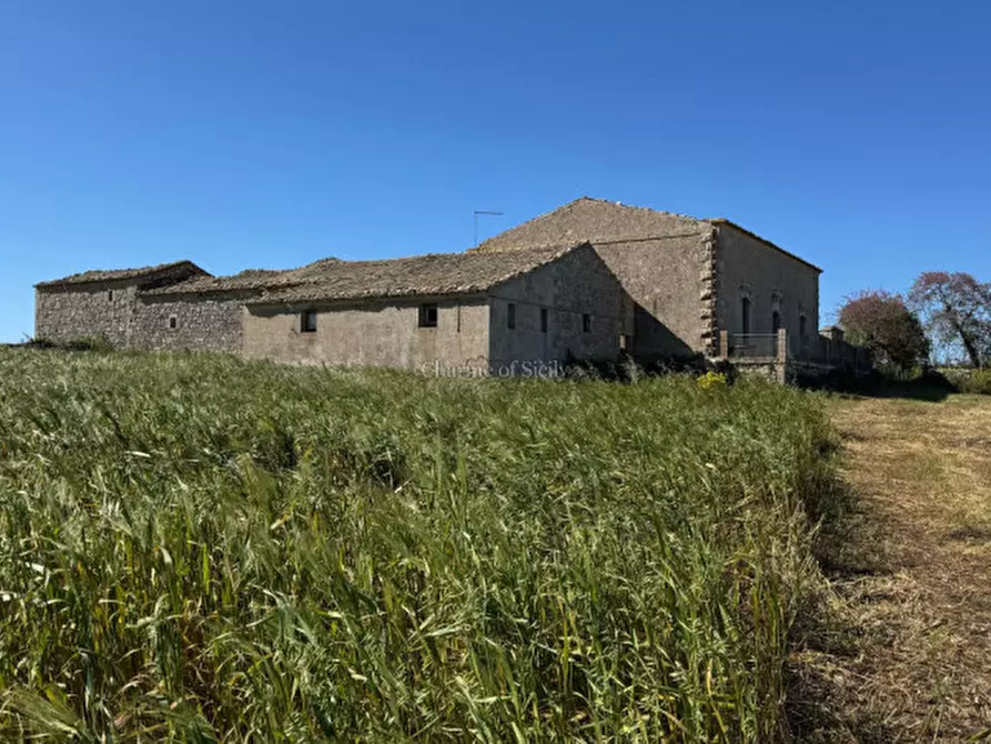 Immagine 28 di Villa in vendita  a Ragusa