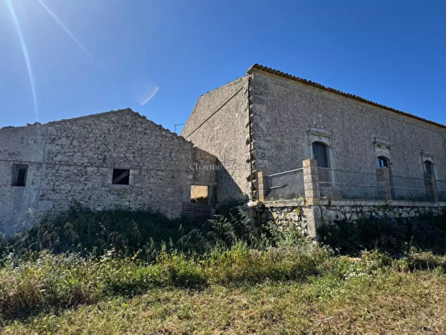 Immagine 31 di Villa in vendita  a Ragusa