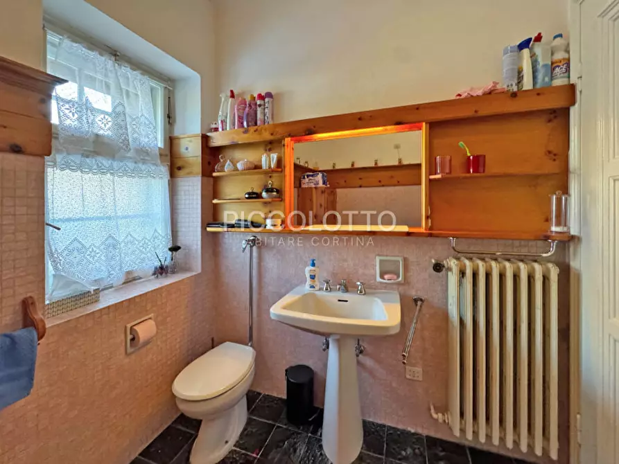 Immagine 15 di Appartamento in affitto  in Via Menardi a Cortina D'ampezzo