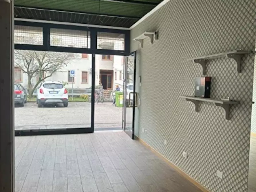 Immagine 3 di Negozio in vendita  in Via Antonio Gramsci a Cadoneghe