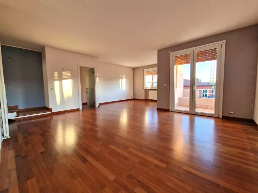 Immagine 2 di Appartamento in vendita  in Viale Battaglione Framarin a Vicenza