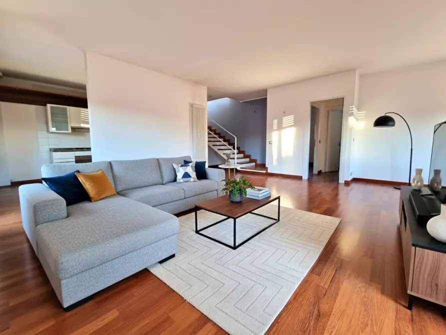 Immagine 3 di Appartamento in vendita  in Viale Battaglione Framarin a Vicenza