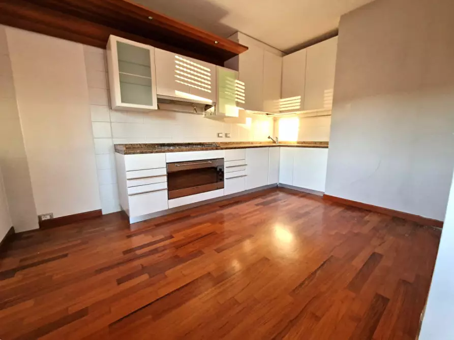 Immagine 7 di Appartamento in vendita  in Viale Battaglione Framarin a Vicenza