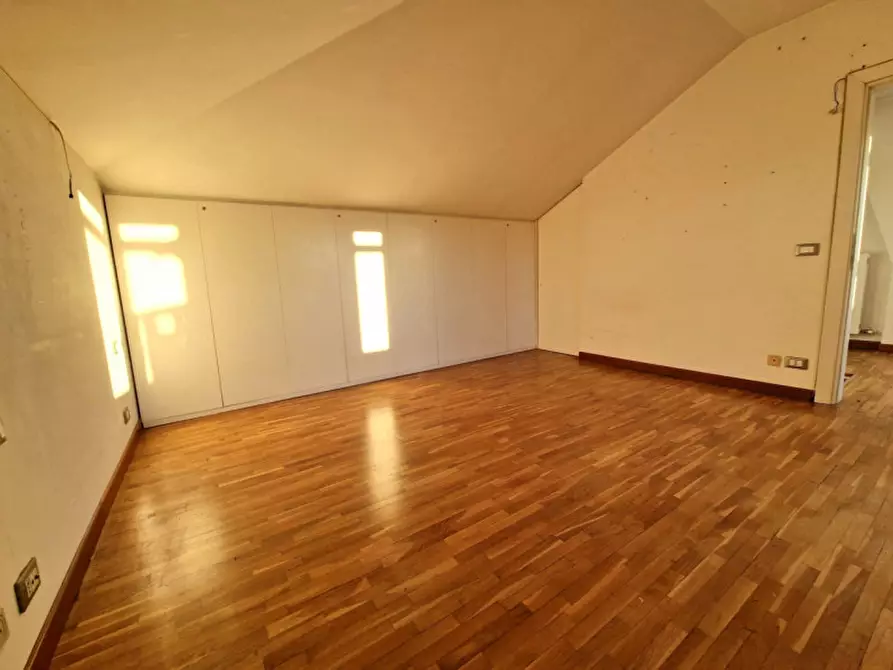 Immagine 12 di Appartamento in vendita  in Viale Battaglione Framarin a Vicenza