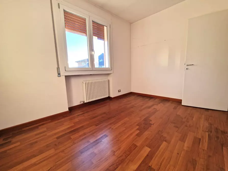 Immagine 15 di Appartamento in vendita  in Viale Battaglione Framarin a Vicenza