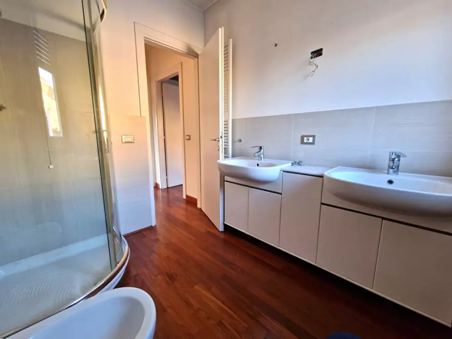 Immagine 24 di Appartamento in vendita  in Viale Battaglione Framarin a Vicenza