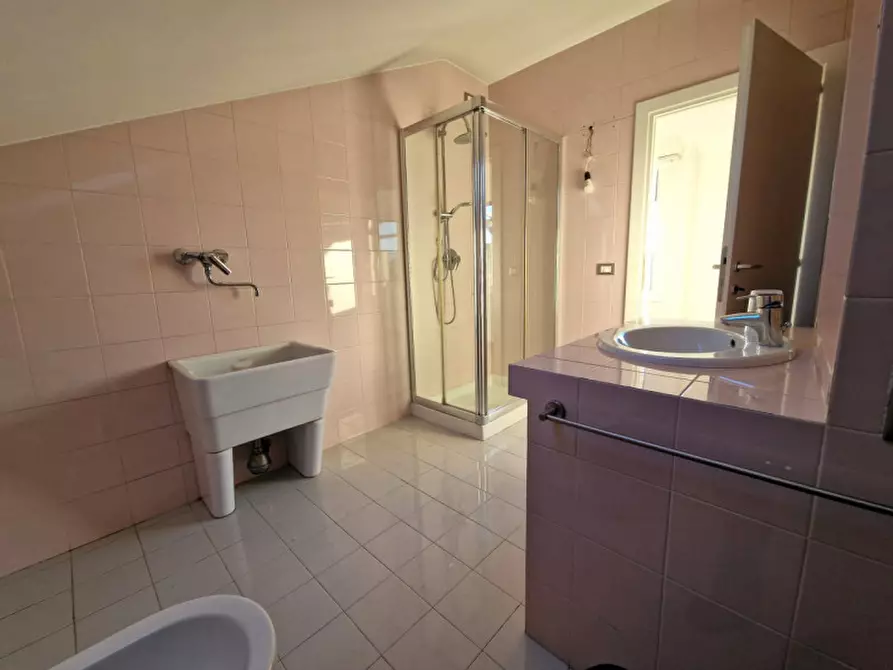 Immagine 25 di Appartamento in vendita  in Viale Battaglione Framarin a Vicenza