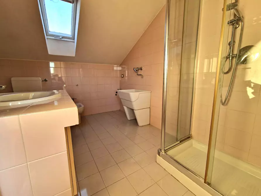 Immagine 26 di Appartamento in vendita  in Viale Battaglione Framarin a Vicenza