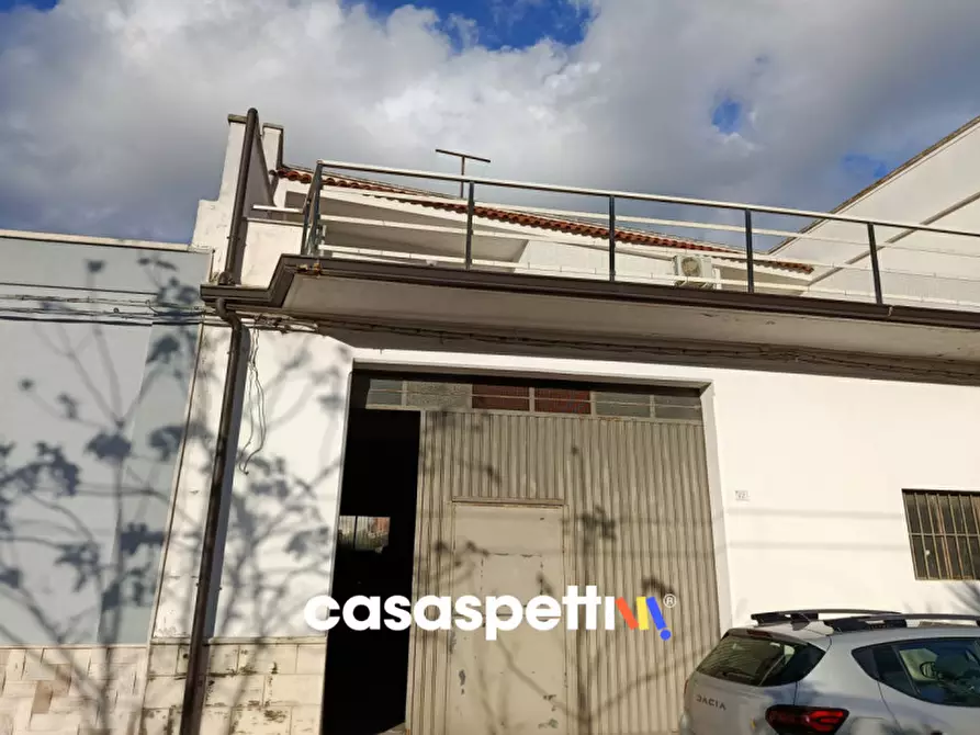 Immagine 1 di Garage in vendita  in Via Silvio Pellico a San Pancrazio Salentino