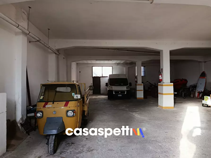 Immagine 4 di Garage in vendita  in Via Silvio Pellico a San Pancrazio Salentino