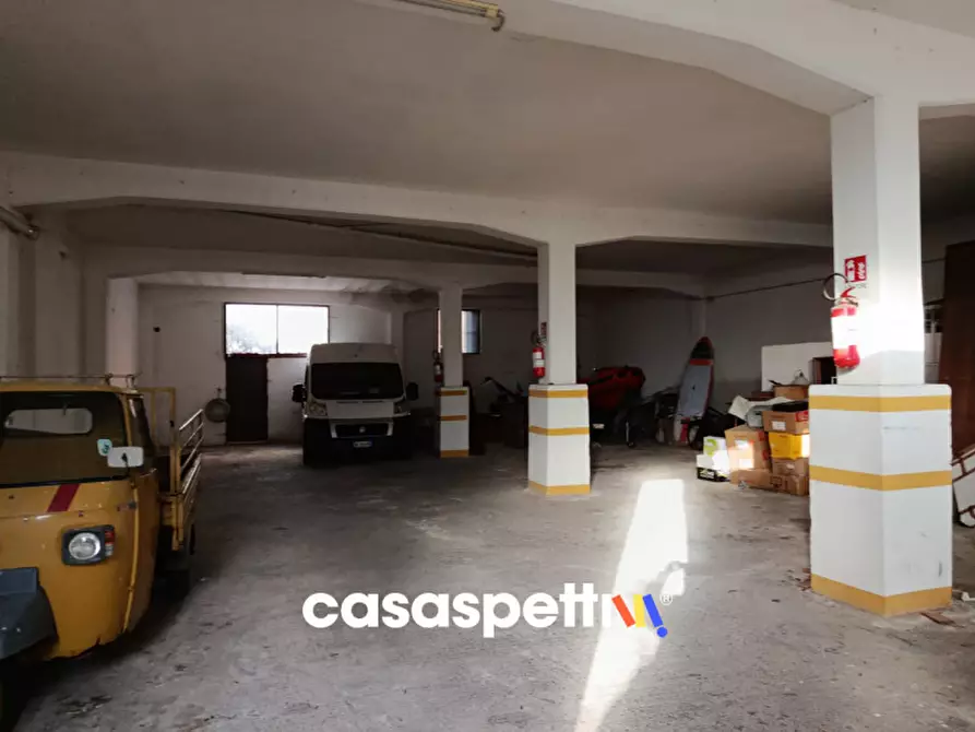 Immagine 6 di Garage in vendita  in Via Silvio Pellico a San Pancrazio Salentino