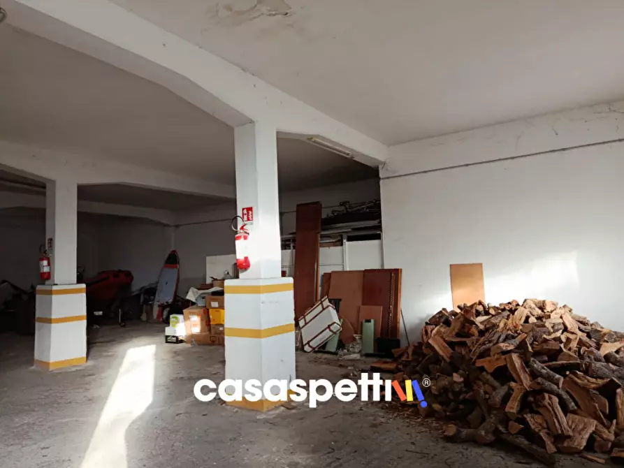Immagine 7 di Garage in vendita  in Via Silvio Pellico a San Pancrazio Salentino