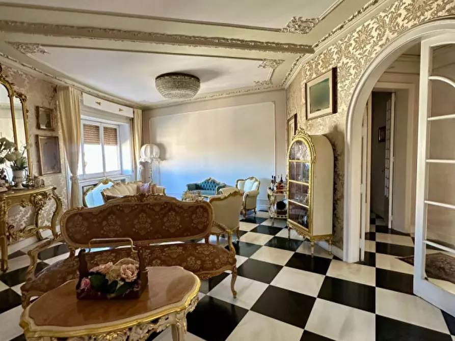 Immagine 9 di Appartamento in vendita  in Viale Teocrito 129 a Siracusa