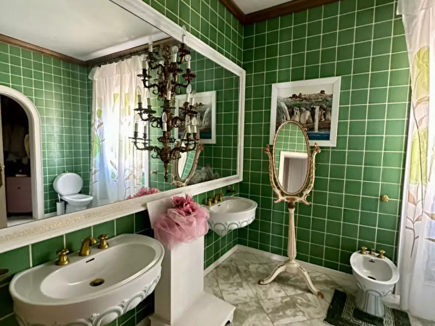 Immagine 10 di Appartamento in vendita  in Viale Teocrito 129 a Siracusa