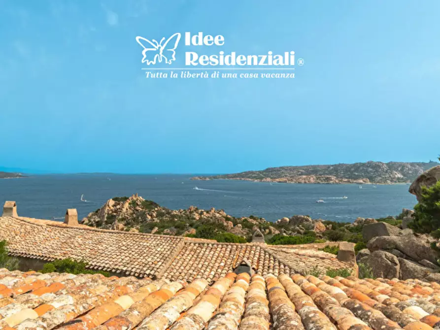 Immagine 2 di Villa in vendita  in punta sardegna porto rafael a Palau