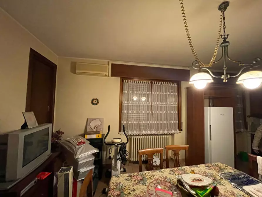 Immagine 5 di Appartamento in vendita  a Suzzara